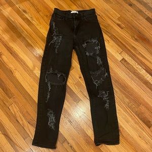 Black Vibrant Ripped jeans. Size 3(women’s 25)